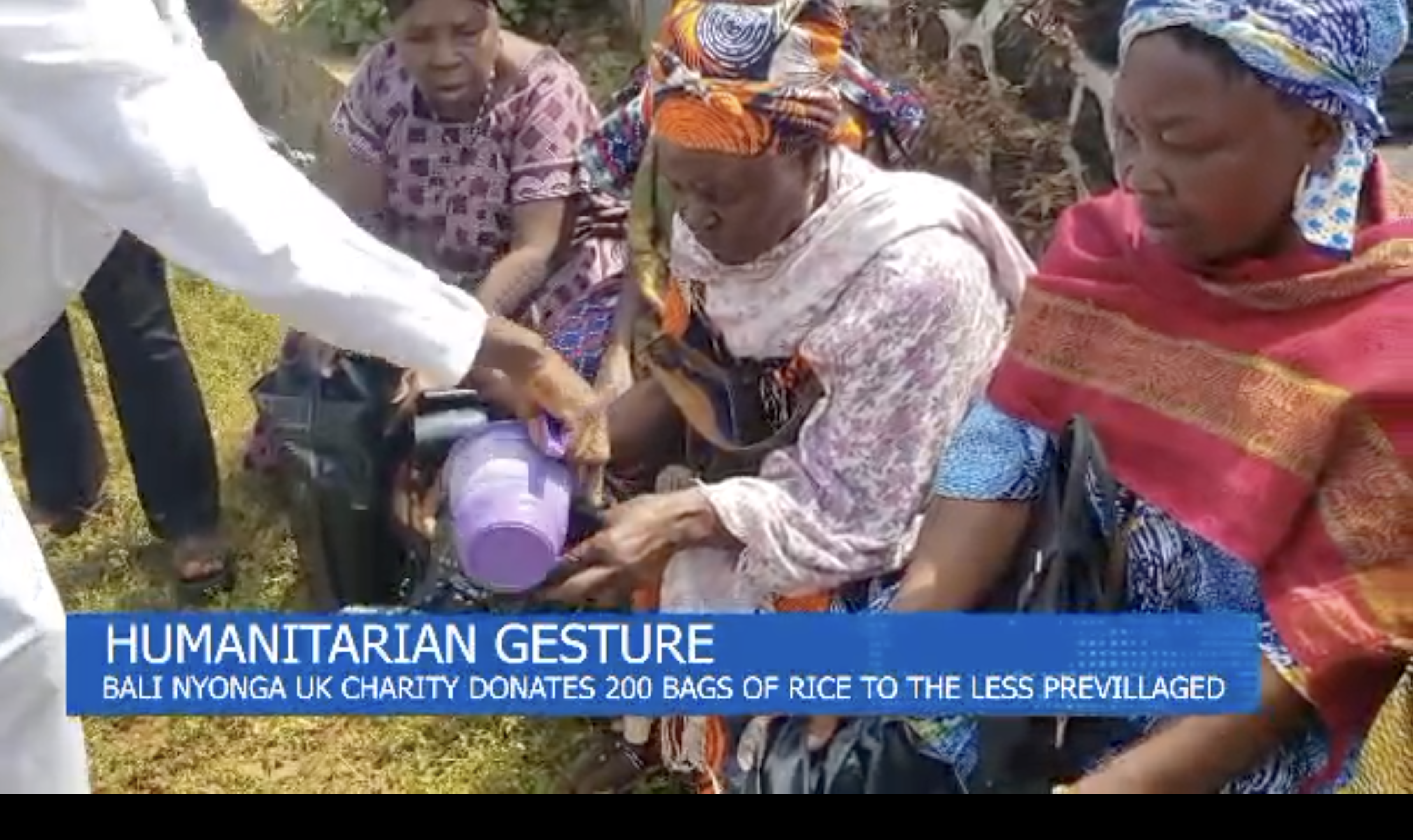Community members at the distribution point